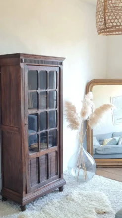 Armoire parisienne vitrée