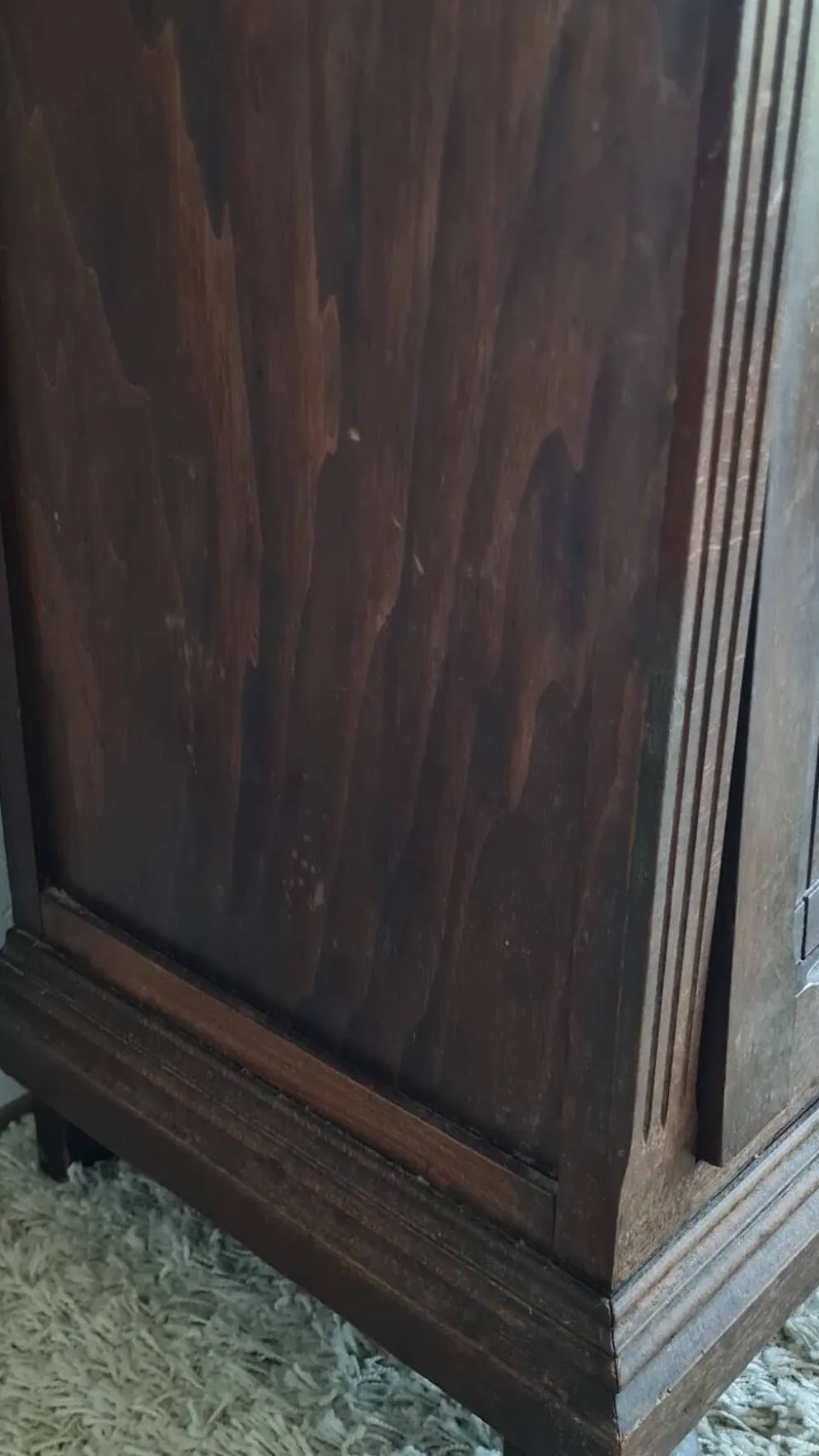 Armoire parisienne vitrée