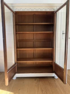 Armoire parisienne vitres biseautées en bois style XIX gustavien