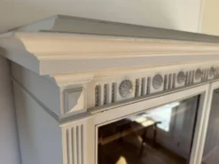 Armoire parisienne vitres biseautées en bois style XIX gustavien