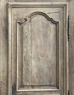 Armoire parisienne XVIIIé à 1 porte bonnetière bois brut