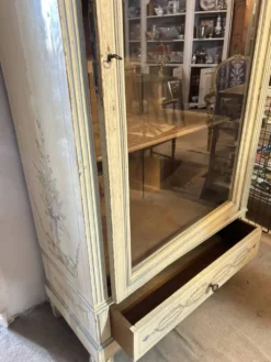 Armoire peinte Style Louis XVI-Directoire , 1 porte vitrée