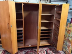 Armoire penderie dressing pied compas vintage design 60/70