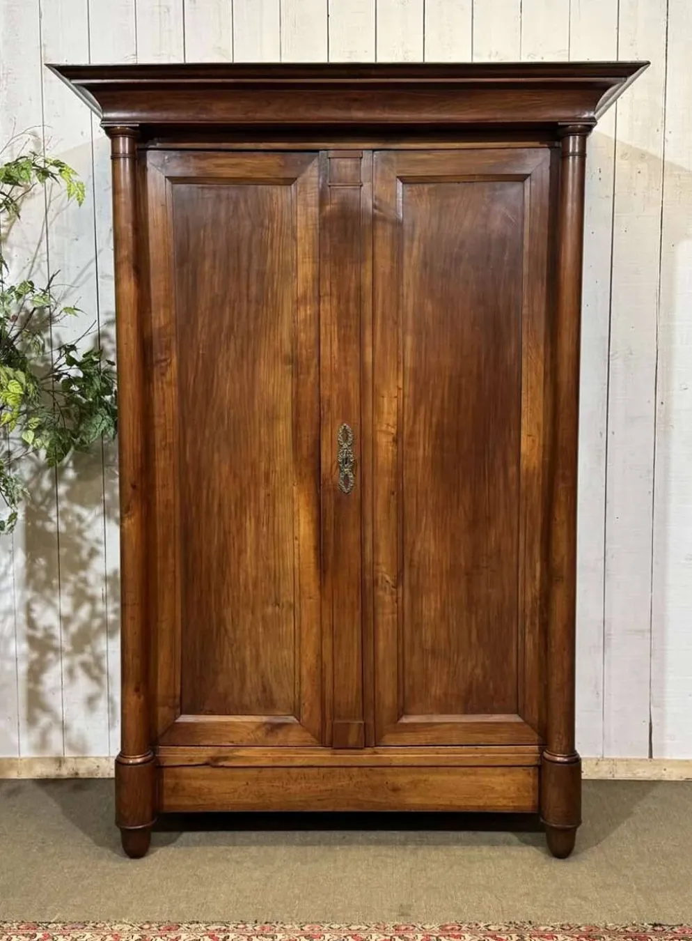 Armoire penderie Empire en merisier XIXème