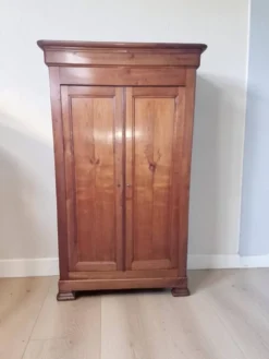 Armoire penderie en merisier entièrement démontable