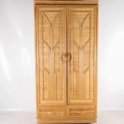 Armoire penderie en rotin et raphia