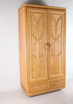 Armoire penderie en rotin et raphia