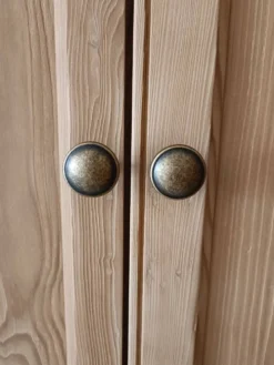 Armoire/penderie parisienne rénovée