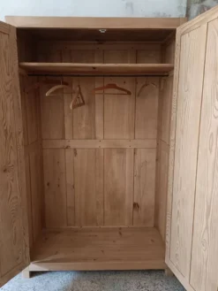 Armoire/penderie parisienne rénovée