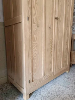 Armoire/penderie parisienne rénovée