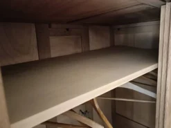 Armoire/penderie portes coulissantes et pieds compas