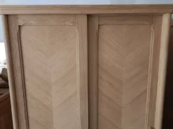 Armoire/penderie portes coulissantes et pieds compas