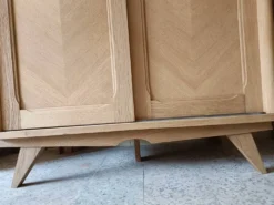 Armoire/penderie portes coulissantes et pieds compas