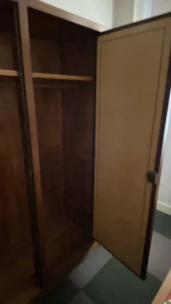 Armoire 3 portes et miroir