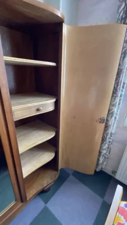 Armoire 3 portes et miroir