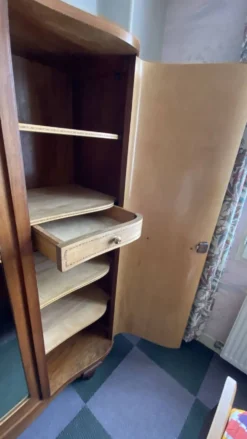 Armoire 3 portes et miroir