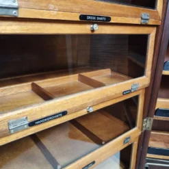 Armoire pour homme en noyer burr Art Déco anglais