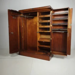 Armoire pour homme en noyer burr Art Déco anglais