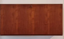 Armoire à rabat du milieu du siècle