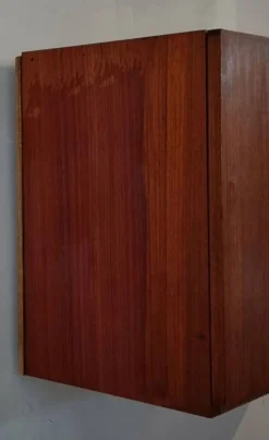 Armoire à rabat du milieu du siècle