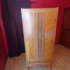 Armoire rotin vintage