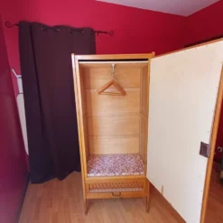 Armoire rotin vintage