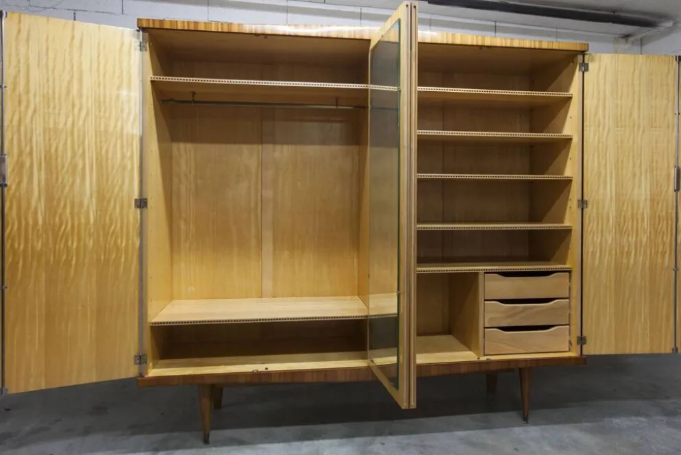 Armoire 1960 scandinave bois blond vernis atypique 4 portes 3