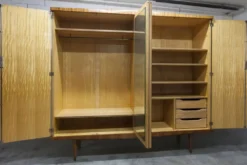 Armoire 1960 scandinave bois blond vernis atypique 4 portes 3