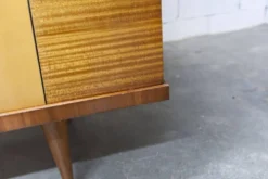Armoire 1960 scandinave bois blond vernis atypique 4 portes 3