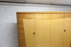 Armoire 1960 scandinave bois blond vernis atypique 4 portes 3