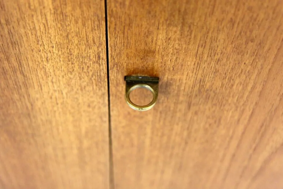 Armoire scandinave en teck, Hans J Wegner, Ry Møbler, Danemark, 1960