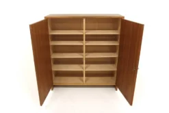 Armoire scandinave en teck, Hans J Wegner, Ry Møbler, Danemark, 1960
