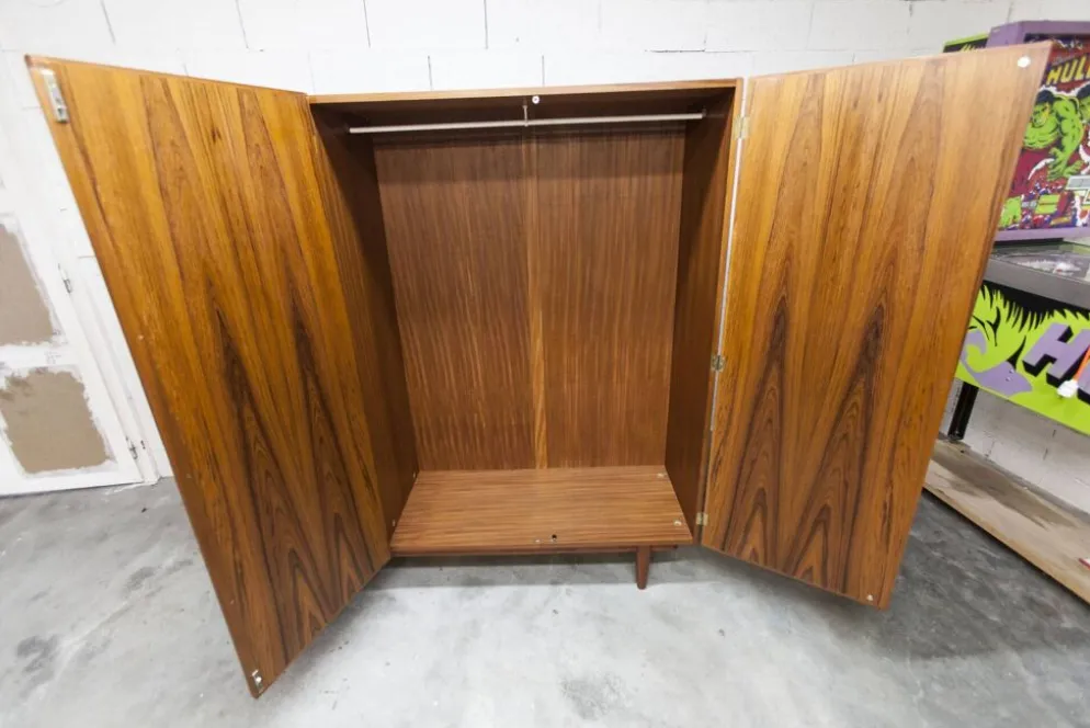 Armoire scandinave en teck par Eric Grinwis Holland 3 portes 2 tiroirs 1960
