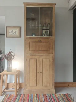Armoire secrétaire