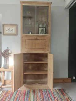 Armoire secrétaire