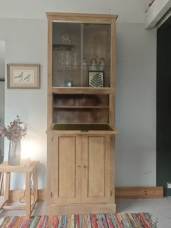 Armoire secrétaire
