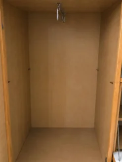 Armoire-secrétaire (3 tiroirs) 1960 en bois et rotin
