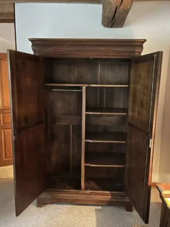 Armoire Style Ancien