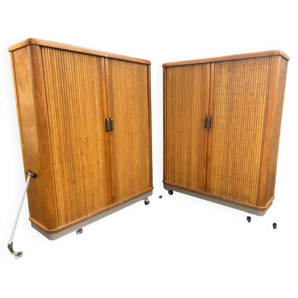 Armoire à étagères