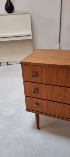 Armoire à tiroirs des années 70