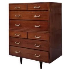 Armoire à tiroirs du milieu du siècle