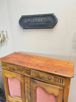 Armoirette en noyer d’époque louis xv xviii eme siècle