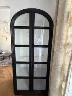 Armoire, vaisselier en bois tressé noir