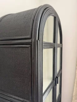 Armoire, vaisselier en bois tressé noir