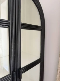 Armoire, vaisselier en bois tressé noir