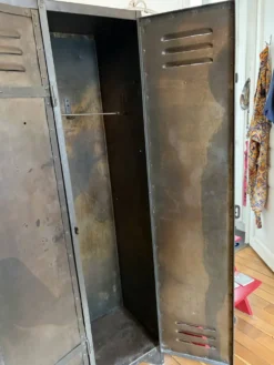 Armoire vestiaire métallique
