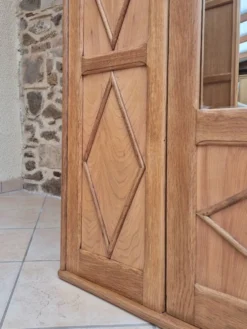 Armoire vintage