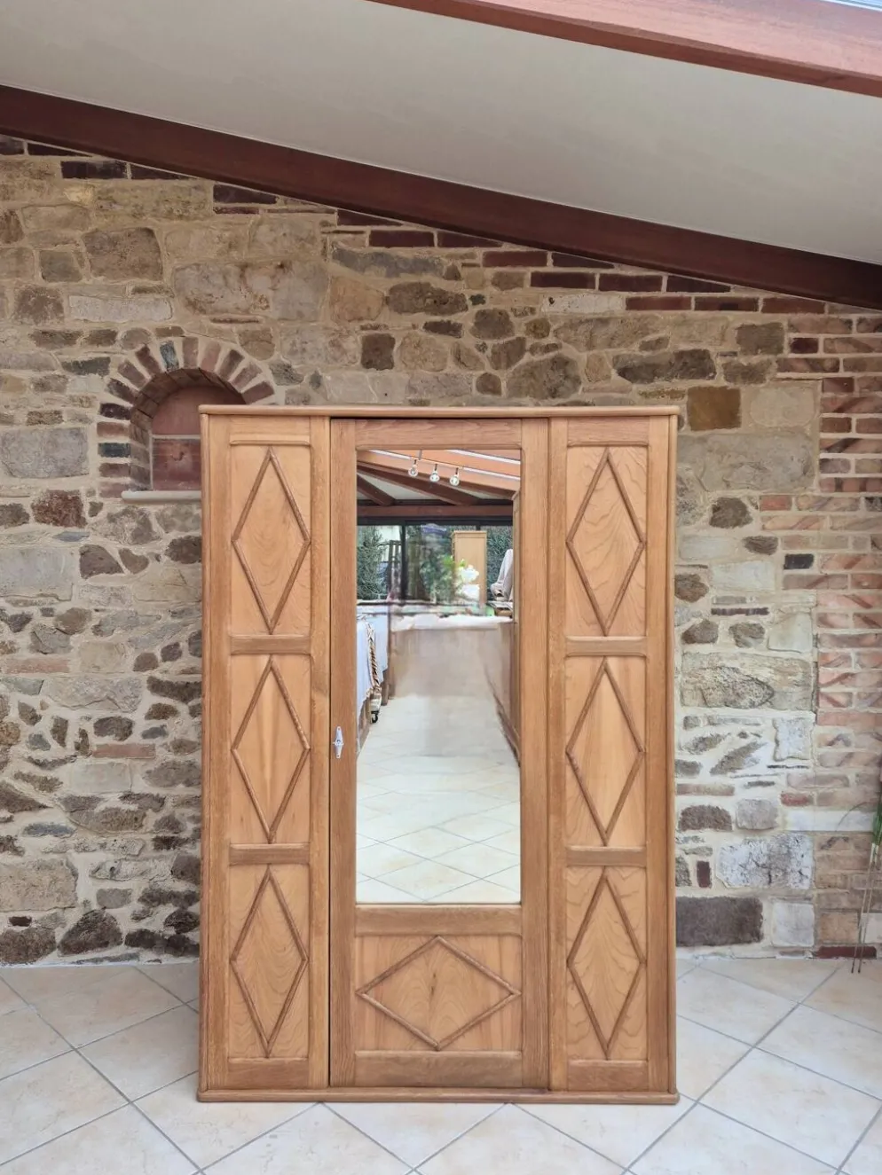 Armoire vintage
