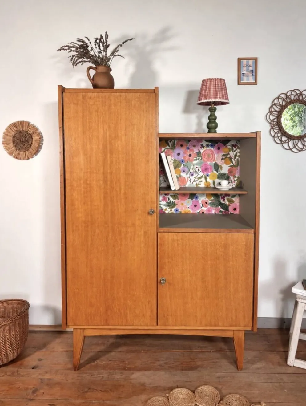 Armoire vintage asymétrique