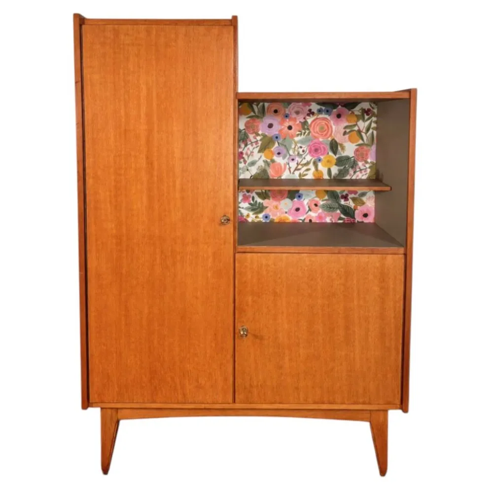 Armoire vintage asymétrique